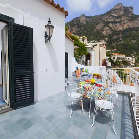 Apartment In Positano With Stunning Terrace Views
