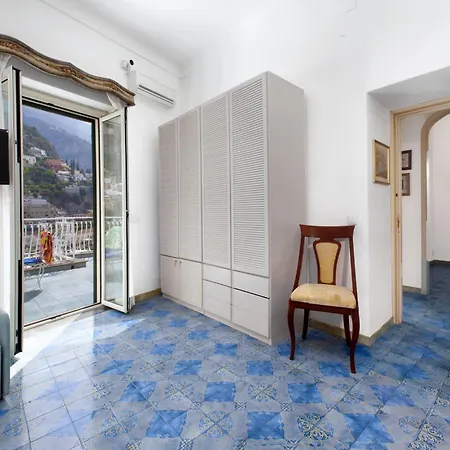Apartment In Positano With Stunning Terrace Views Holiday home Positano