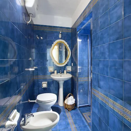 Apartment In Positano With Stunning Terrace Views Holiday home *